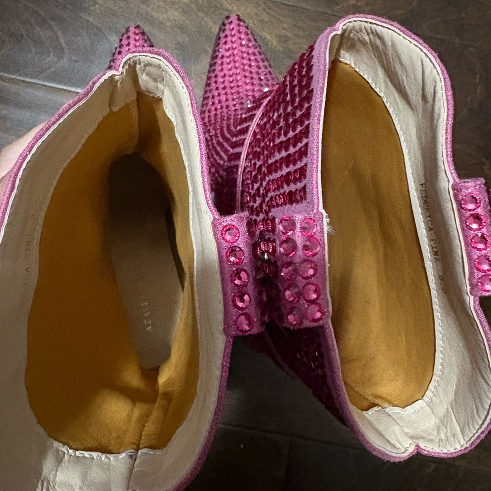 Azalea Wang Women’s Pink Rhinestone Western Ankle Boots - Picture 4 of 4